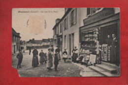 CPA Très Très Abîmée, Souple  -  Oisemont -(Somme) - Un Coin De La Place - Oisemont