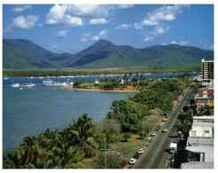 (N 28) Australia - QLD - Cairns Esplanade - Cairns