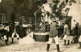 St Tropez * Carte Photo * Cavalcade Carnaval * Les Gardes Saint * Scène De Fête Locale Folklore - Saint-Tropez