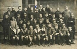 Lyon * 1er * Carte Photo * école Rue Neyret * Photo De Classe Des Garçons * 1913 - Lyon 1