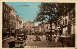 Thizy * Place Du Commerce * Voiture Automobile Ancienne - Thizy