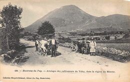 Non Localisé-Divers        43       Attelages De Cultivateurs. Région De Mézenc    (voir Scan) - Andere & Zonder Classificatie