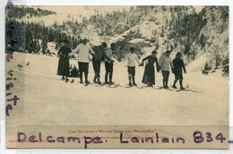 - 4 - Une Brochette De Skieurs, ( P. O ). Sport D'hiver Dans Les Pyrénées, épaisse, Animation, écrite, Scans. - Autres & Non Classés