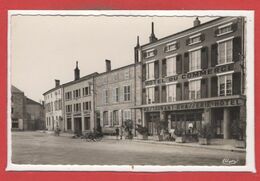 88 - DOMPAIRE --  Place' Jules Ferry - Dompaire