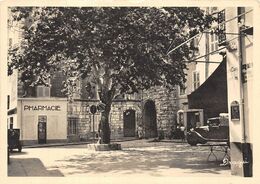 83-DRAGUIGNAN- LA PLACE AUX HERBES - Draguignan