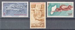 Madagascar 1946 PA Yvert#63-64A Mint Hinged - Neufs