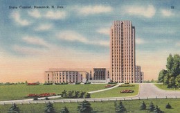 Bismark North Dakota, State Capitol Building, C1940s/50s Linen Postcard - Bismark