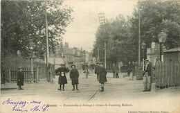 Roanne * Promenades Et Passage à Niveau Du Faubourg Mulsant * Ligne Chemin De Fer De La Loire - Roanne