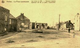 Belgique  /  Anthée  //  La Place Communale  // Les Ruines En 1919 //  Quelques Maisons - Dinant