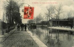 Reims * Le Canal Pris Du Pont De Vesle * Péniche Batellerie Halage - Reims