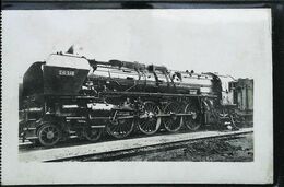 TRAIN - Locomotive Française (de L'ETAT) Machine Compound 4 Cyl Type Moutain 1933  (Cpa Collection  F. Fleury  N°) - Trains