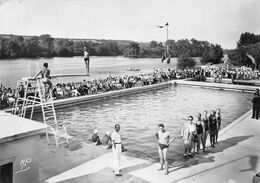 BONNIERES - La Piscine - Plongeoir, Plongeur - Bonnieres Sur Seine