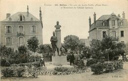 Brive * Un Coin Du Jardin Public * Place Thiers * Monument Du Colonel GERMAIN - Brive La Gaillarde