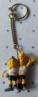 FIFA FOOTBALL WORLD CUP - GERMANY 1974. Vintage Mascot TIP&TAP      FOOTBALL  PENDANT   PLIM - Bekleidung, Souvenirs Und Sonstige