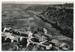 CPSM - DOUCIER (Jura) - Vue Aérienne - Le Centre Du Village - L'Hôtel Roux - Altri & Non Classificati