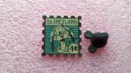 Pin's Disney  DLR - 2008 Hôtel Hidden Mickey Stamp Collection - Pluton 4 Cent Stamp - Disney