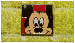 Pin's Disney DLR - 2012 Mickey Caché Série - Caractère Faces - Mickey Mouse - Disney