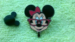 Disney PIN'S  Nerds Rock! Collection Head - Minnie Seulement - Disney