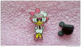 Pin's Disney 'Nerds Rock! Collection - Daisy Seulement - Disney