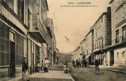 Langogne * La Poste Et L'avenue De La Gare * Boulangerie * Hôtel - Langogne