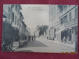 CPA - Bellegarde - La Rue De La République - Bellegarde