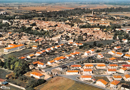 MAUZE-sur-le-MIGNON - Vue Générale Aérienne - Au Premier Plan Les Cités De L'Again Et La Closerie - Tirage D'éditeur - Mauze Sur Le Mignon