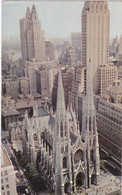 ETATS UNIS. NEW YORK CITY.  ST PATRICK'S CATHEDRAL. ANNEE 1955 + TEXTE + TIMBRE - Kerken