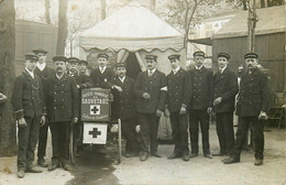 Courbevoie * Carte Photo * Société Française De Sauvetage , Section * Croix Rouge Red Cross - Courbevoie