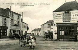 St Philbert De Grand Lieu * Place De La Vieille église Et Route De Nantes * LEBOUVIER Ferblantier * Hôtel Du Chêne Vert - Saint-Philbert-de-Grand-Lieu