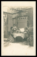 Cp Photo - St - SAINT PAUL CAP De JOUX - Famille à Table Lisant Le Journal - Saint Paul Cap De Joux