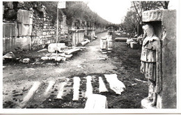 Delcampe - IZMIR Ou EPHESE Ou EFES CARTE : PHOTO - (Foto ): H. GÖKBERK .//N° 1 L'AGORA - Türkei