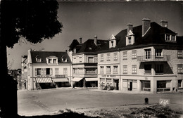 Argentan * Place Du Marché * Café De Paris * Café De La Paix * Boucherie G. LOISELEUR - Argentan