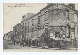 51/CPA A - Givry En Argonne - Ecole Et La Mairie - Givry En Argonne