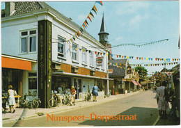 Nunspeet - Dorpsstraat - 'Boutique De Beaute' , 'Coiffures' - Nunspeet