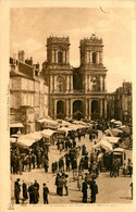 Auch * Cathédrale Et Place De La République * Marché Foire * Café De France - Auch