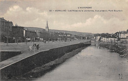 Aurillac        15       Les Rives De La Jordanne, Vue Prise Du Pont Bourbon .          (Voir Scan) - Aurillac