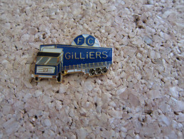 PINS CAMIONS MERCEDES FOOTBALL TRANSPORT GILLIERS - Mercedes