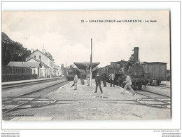 CPA 16 Chateauneuf Sur Charente La Gare Et Le Train - Chateauneuf Sur Charente