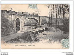 CPA 28 Levres Pont Du Chemin De Fer Le Train - Lèves