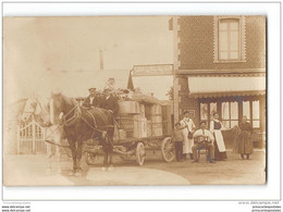 CPA Carte Photo à Situer D'ecurie Remise Garage Un Attelage De Livraison - Autres & Non Classés