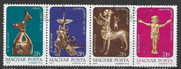 UNGHERIA 1977 GIORNATA DEL FRANCOBOLLO YVERT. 2572-2575 USATA VF UNITI IN STRISCIA - Used Stamps