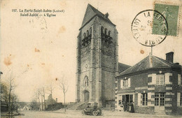 La Ferté St Aubin * Place De L'église * Café De La Montagne * Automobile Voiture Ancienne - La Ferte Saint Aubin
