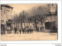 CPA 38 Les Avenieres La Place De Ciers - Les Avenières