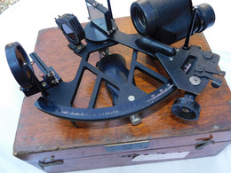 SUPERBE SEXTANT Par LORIEUX LEPETIT POULIN + COFFRET ... MARINE NATIONALE - TYPE 81 - Tout Au Même Numéro #.2394 - Technik & Instrumente