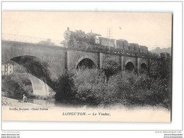 CPA 54 Longuyon Le Viaduc Et Le Train - Longuyon