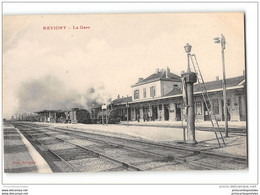 CPA 55 Revigny La Gare Et Le Train - Revigny Sur Ornain