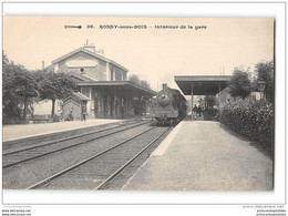 CPA 93 Rosny Sous Bois La Gare Et Le Train - Rosny Sous Bois