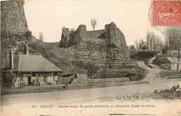 Sedan * Ancien Corps De Garde Et Brèche Au Rempart * Porte De Balan - Sedan