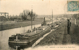 Sedan * Le Canal Et Le Pont Neuf * Péniche Batellerie - Sedan