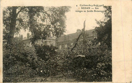 Sedan * Cyclone Du 9 Août 1905 * Les Ravages Au Jardin Botanique - Sedan